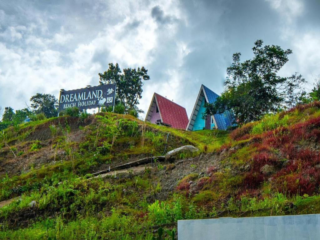 Dreamland Beach Holiday Kudat Exterior photo