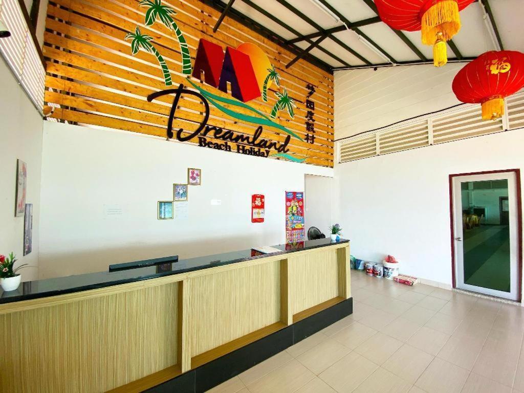 Dreamland Beach Holiday Kudat Exterior photo