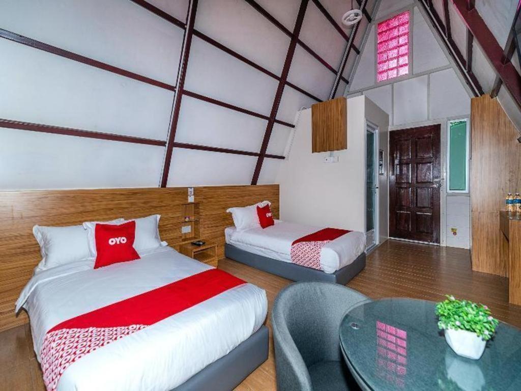 Dreamland Beach Holiday Kudat Exterior photo