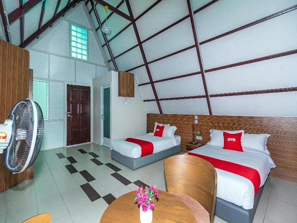 Dreamland Beach Holiday Kudat Exterior photo