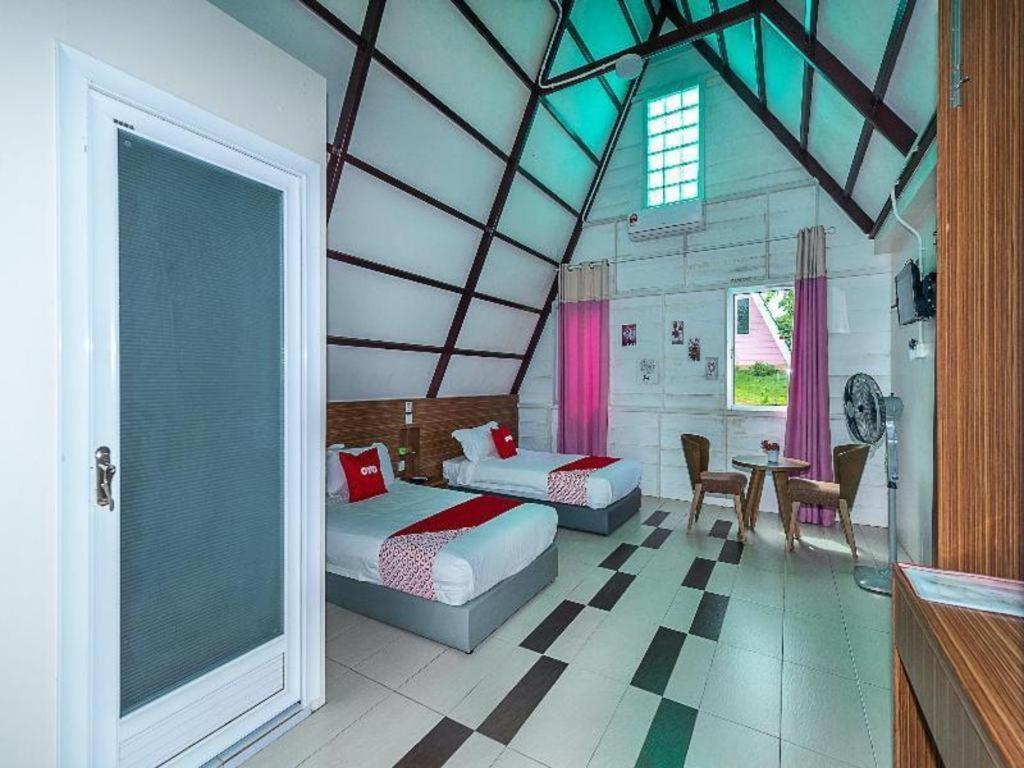 Dreamland Beach Holiday Kudat Exterior photo