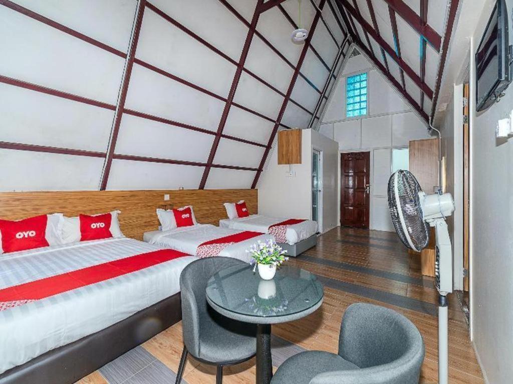 Dreamland Beach Holiday Kudat Exterior photo